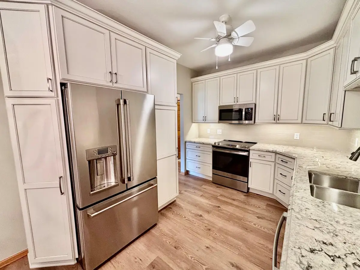1516 Pine Pointe, White Bear Lake, MN 55110 - #1