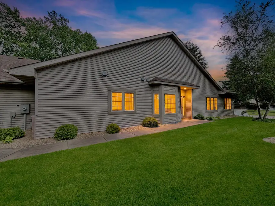 1516 Pine Pointe, White Bear Lake, MN 55110 - #2