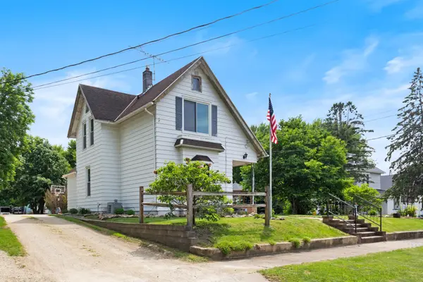 809 Home Street, Kenyon, MN 55946