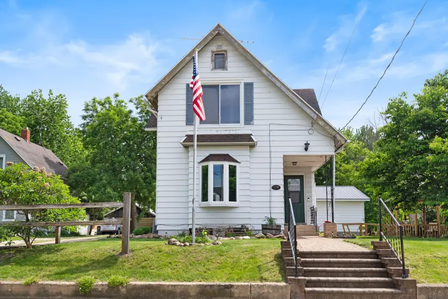 809 Home Street, Kenyon, MN 55946 - #2