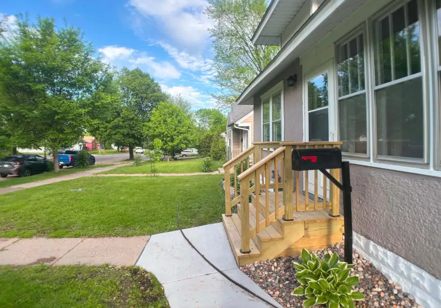 1170 Minnehaha Avenue W, Saint Paul, MN 55104 - #2