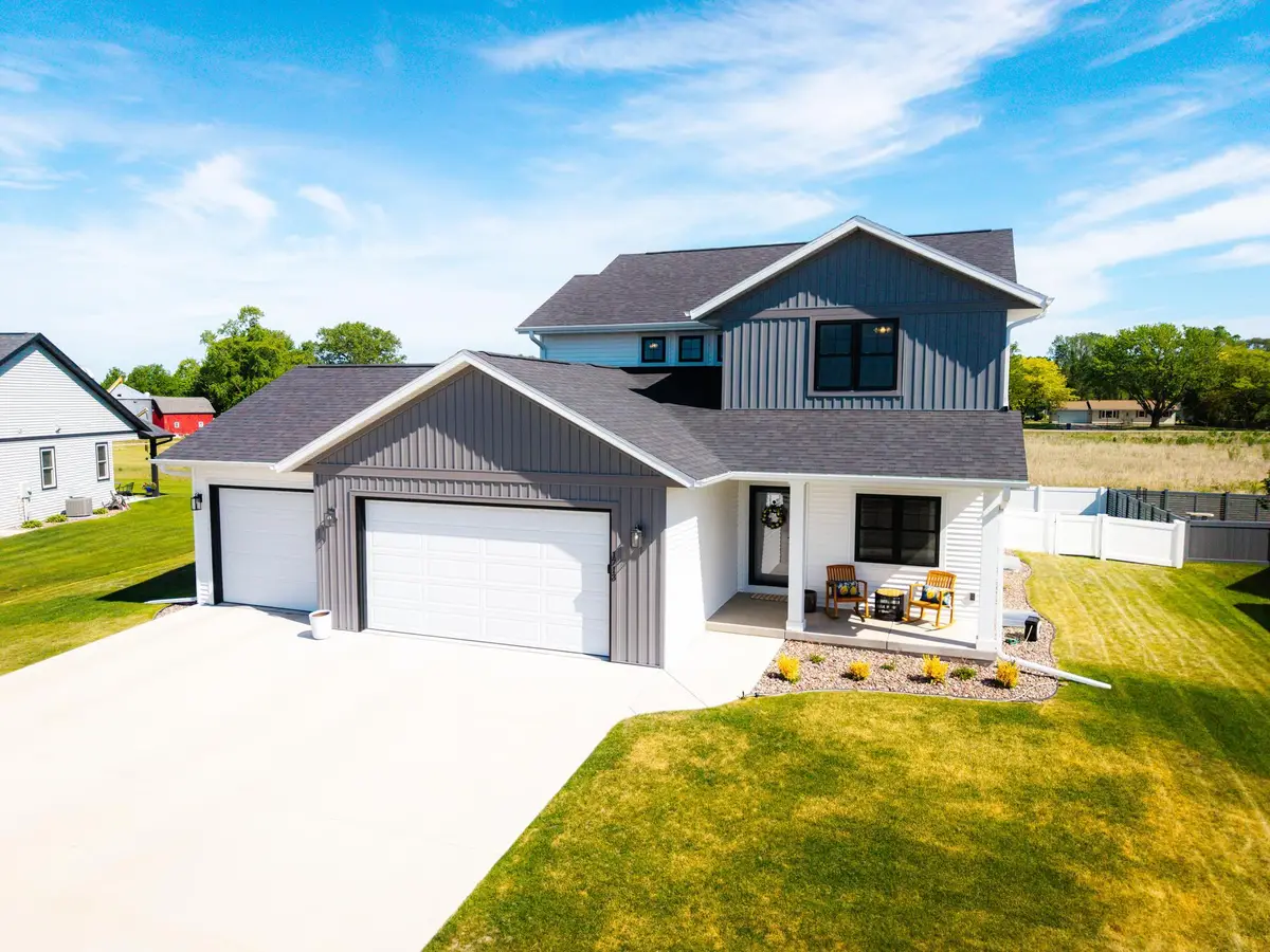 1713 Fox Glove Street, Holmen, WI 54636 - #1