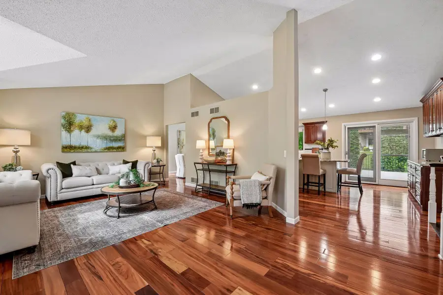 9994 Dunberry Circle, Eden Prairie, MN 55347 - #3