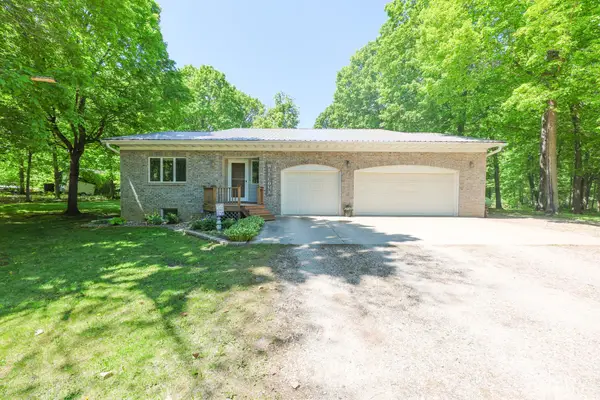 6042 Maple Lane Ne, Alexandria, MN 56308