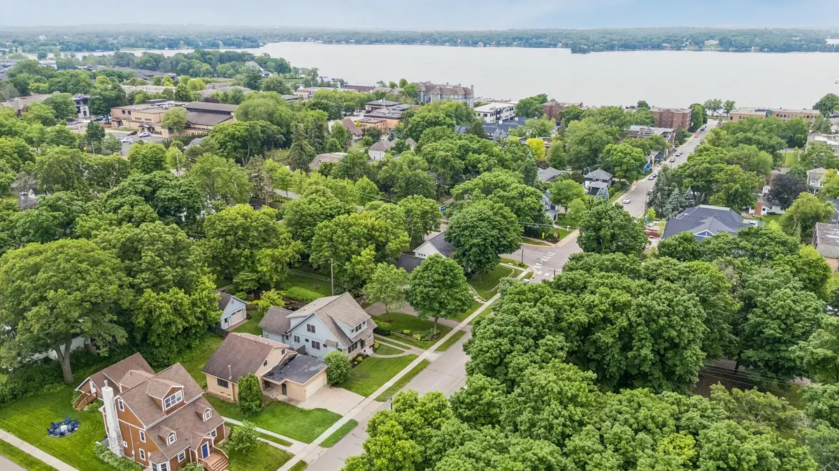 132 Minnetonka Avenue N, Wayzata, MN 55391 - #1