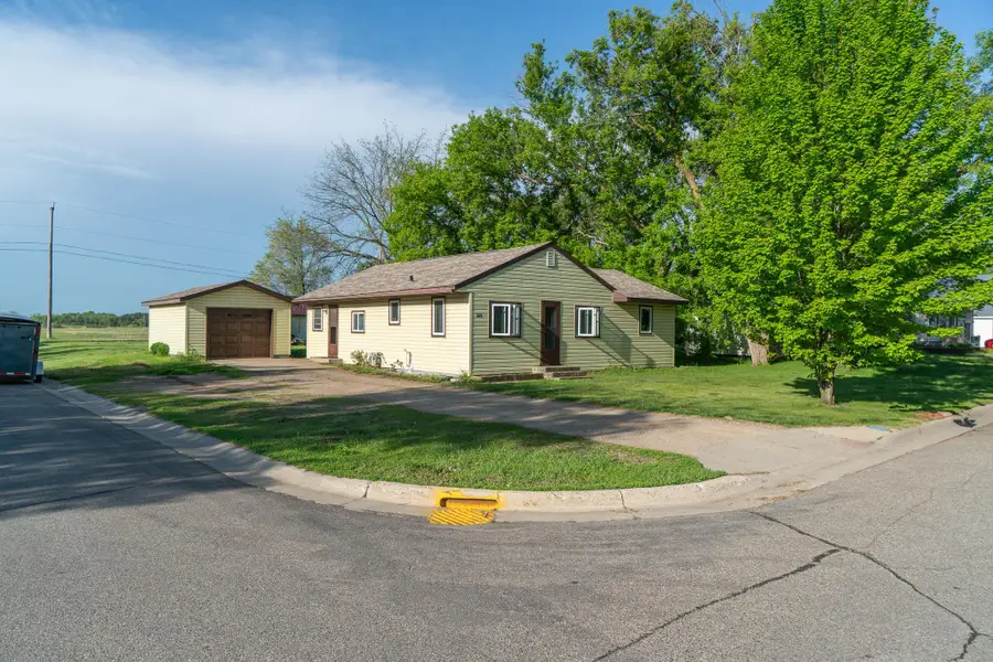409 4th Avenue Sw, Long Prairie, MN 56347 - #2
