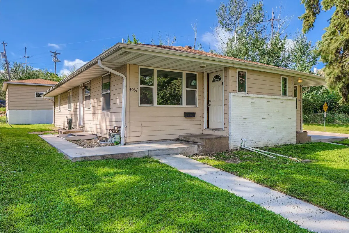 4037 37th Avenue N, Robbinsdale, MN 55422 - #1