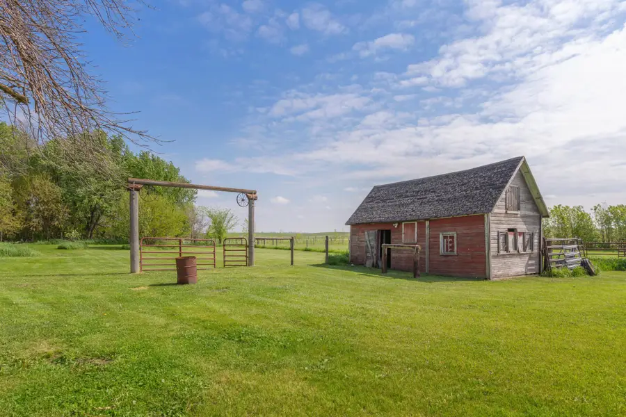 38336 Us Highway 71, Windom, MN 56101 - #2