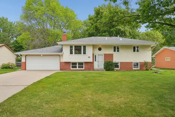 543 Westby Drive Ne, Spring Lake Park, MN 55432