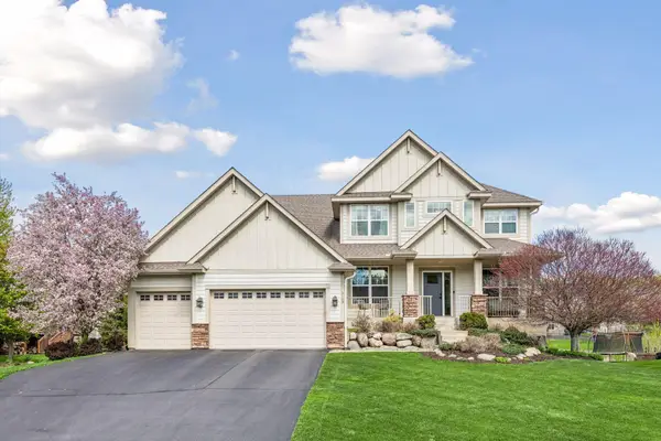 2109 Valley Creek Lane, Shakopee, MN 55379