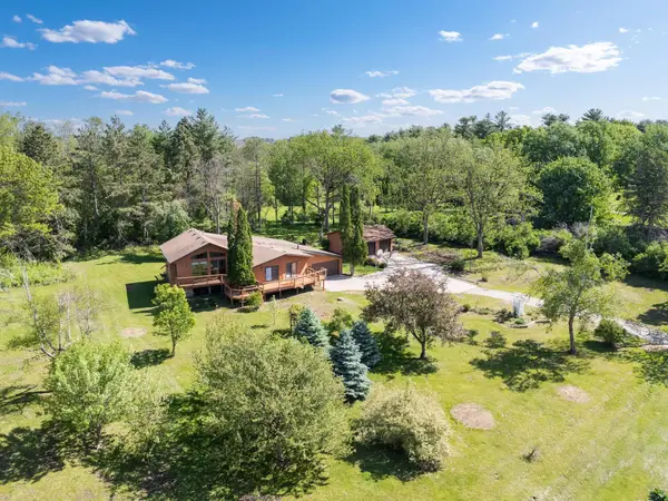 520 Cemetery Road, Mantorville, MN 55955