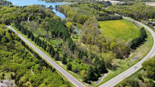 TBD Nueman Trail, Lindstrom, MN 55045