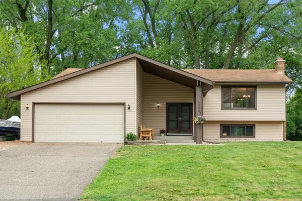 4382 Metcalf Drive, Eagan, MN 55122
