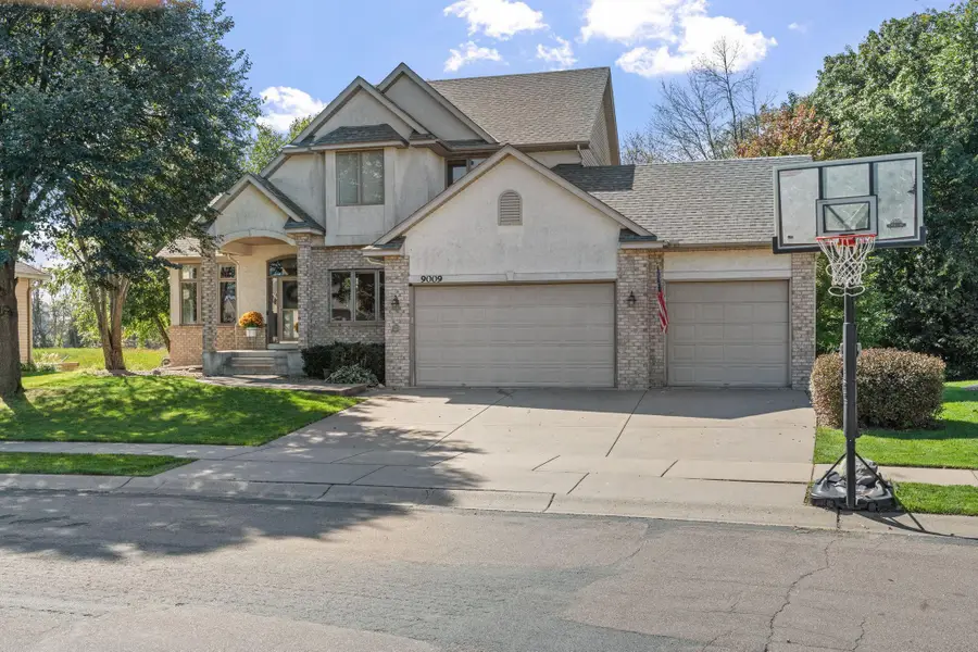 9009 Zanzibar Lane N, Maple Grove, MN 55311 - #2