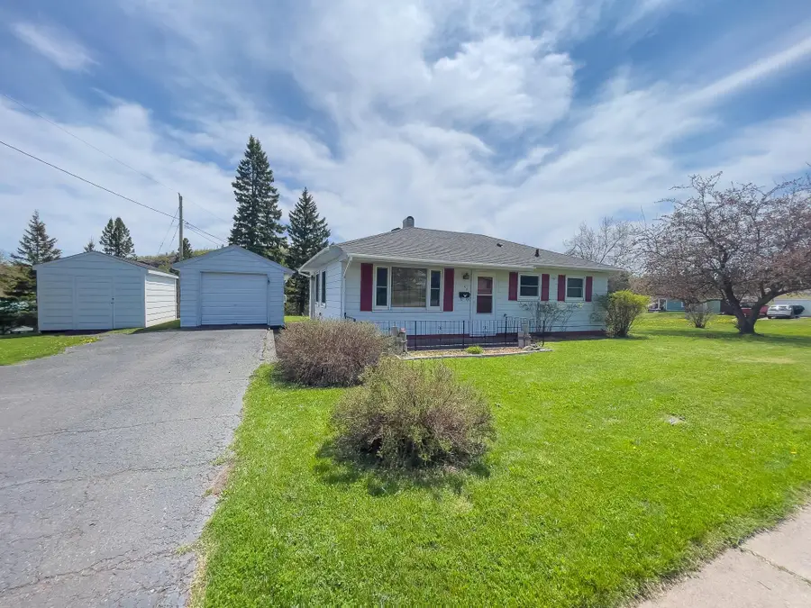 53 Banks Boulevard, Silver Bay, MN 55614 - #2