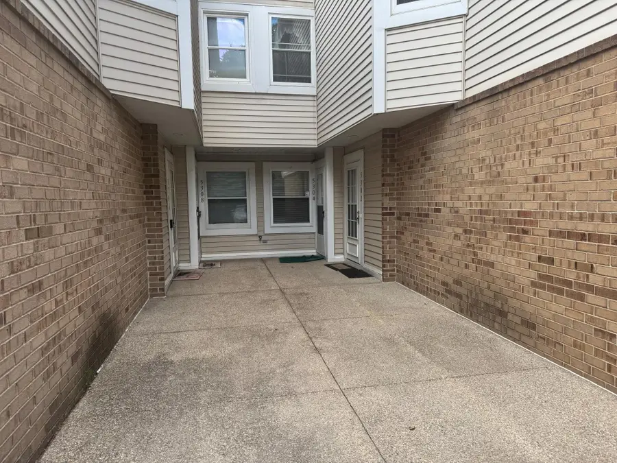 5304 Highpointe Terrace, Bloomington, MN 55437 - #3