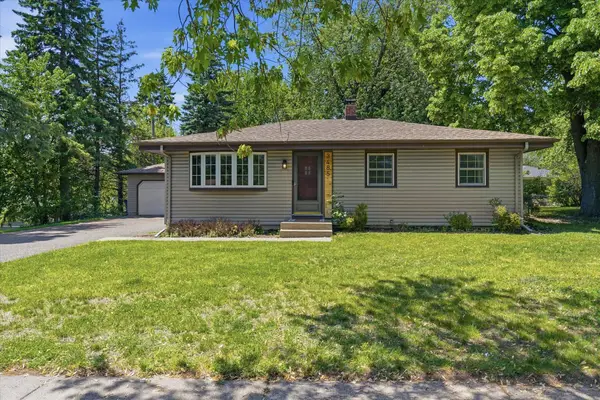 3485 Bellaire Avenue, White Bear Lake, MN 55110
