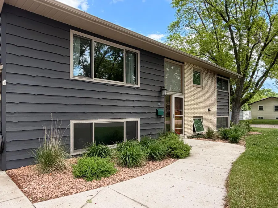 503 Washington Avenue, Marshall, MN 56258 - #2