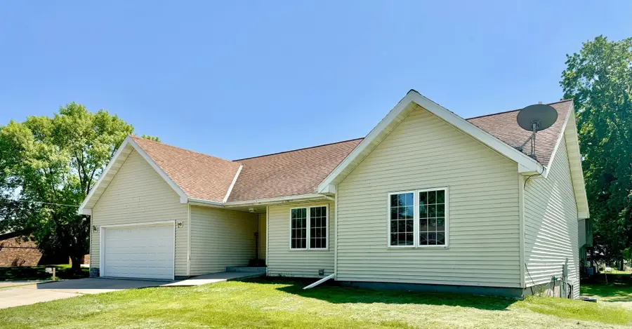 309 Iowa Avenue, Hoffman, MN 56339 - #3