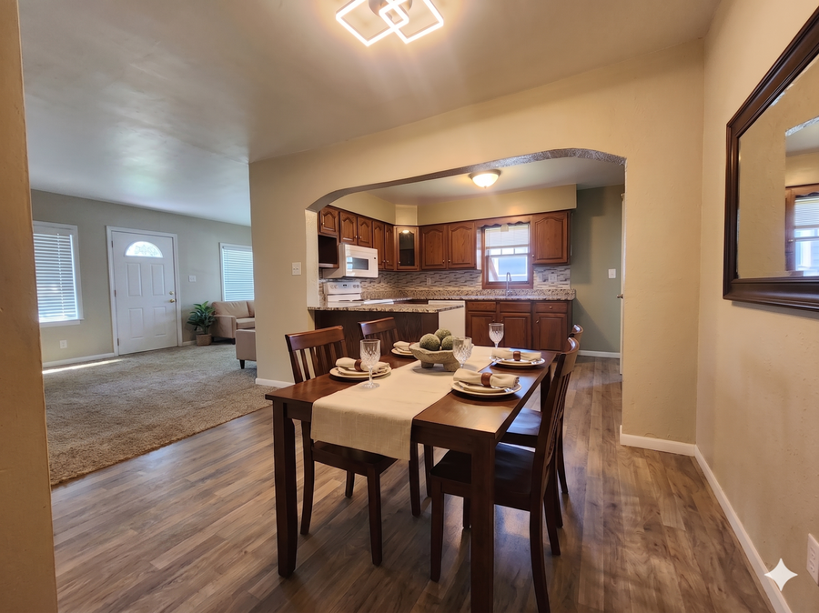 2401 14th Avenue E, North Saint Paul, MN 55109 - #2