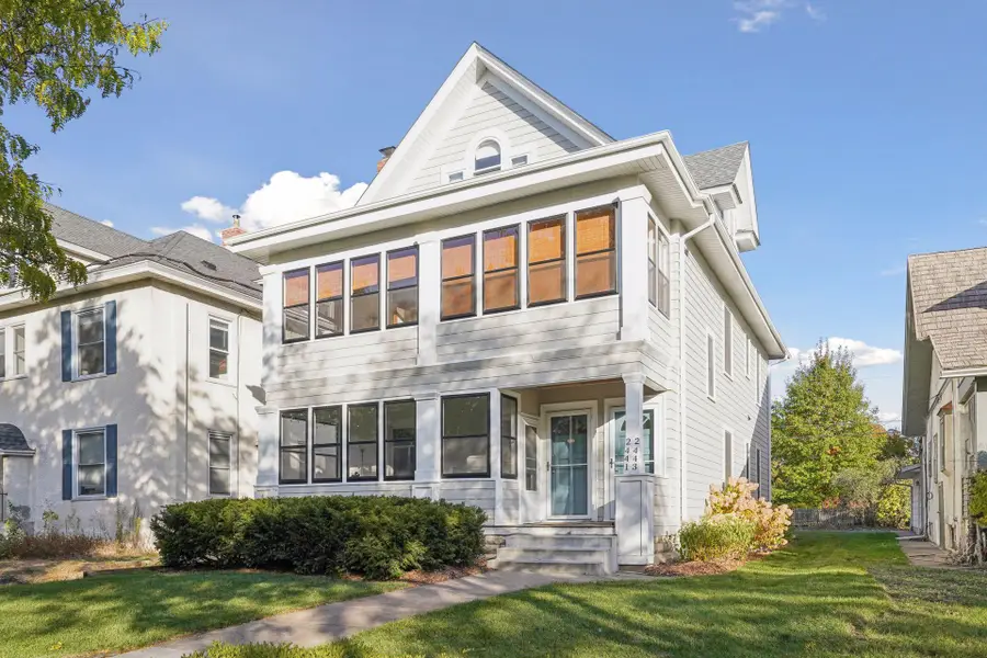 2441 Dupont Avenue S, Minneapolis, MN 55405 - #2