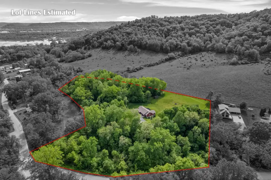 S3531 Bobcat Trail, Fountain City, WI 54629 - #3