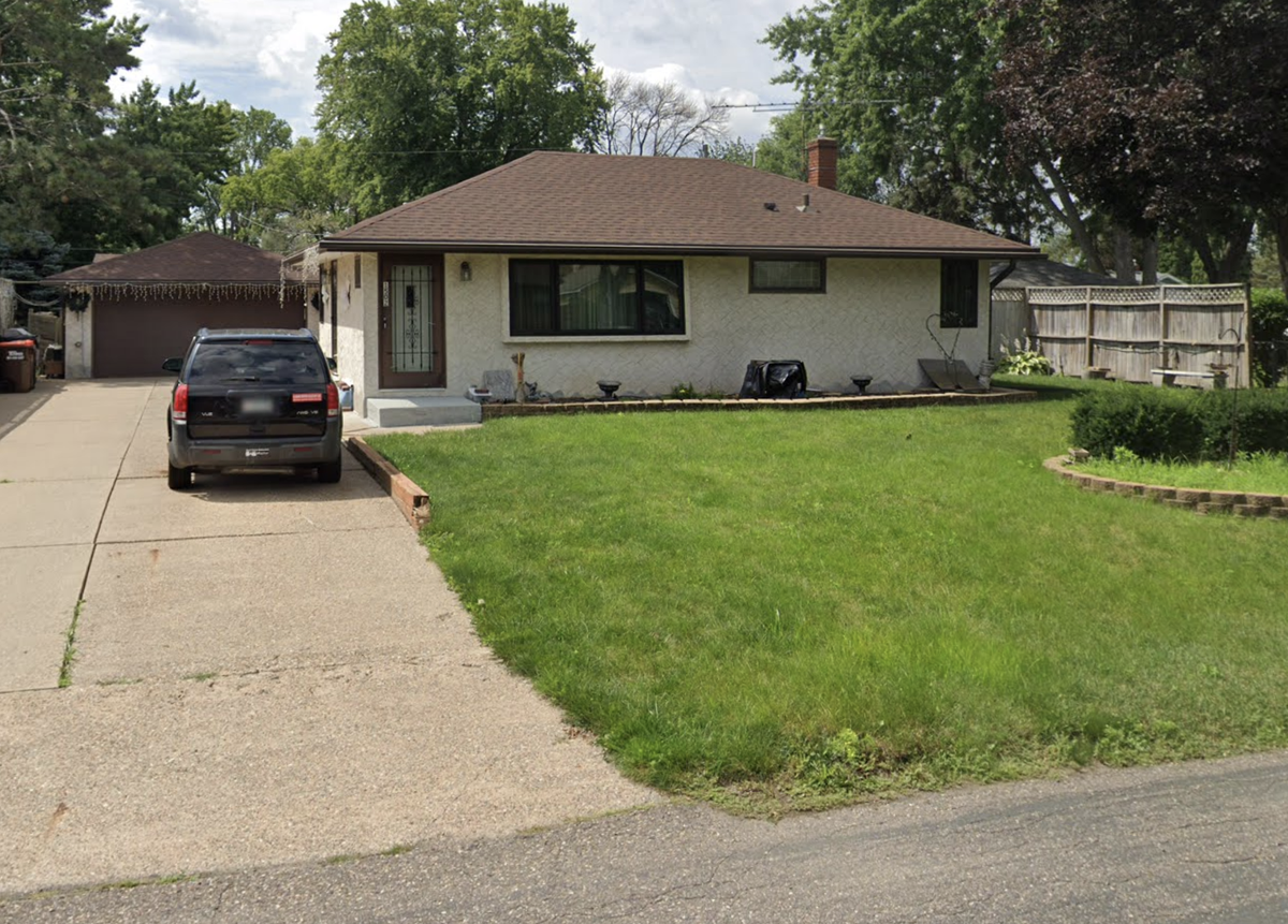 1502 Sherren Avenue E, Maplewood, MN 55109 - #1