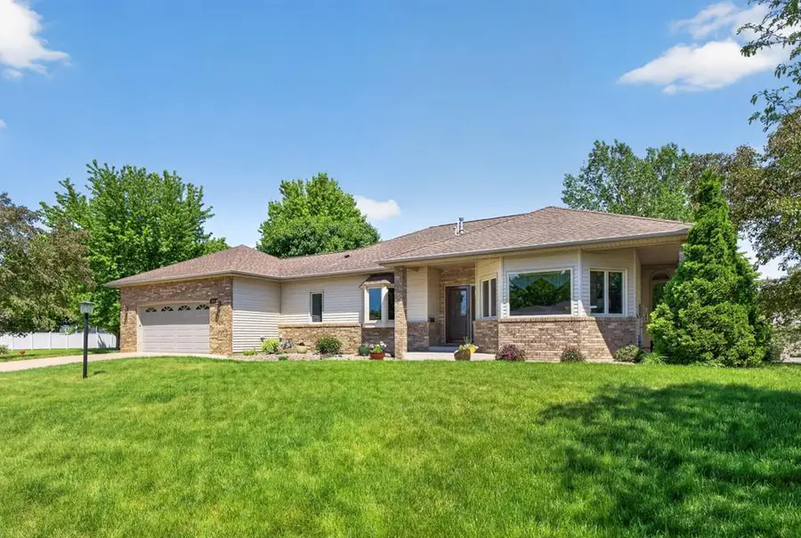 801 Grandview Court Se, Stewartville, MN 55976 - #3