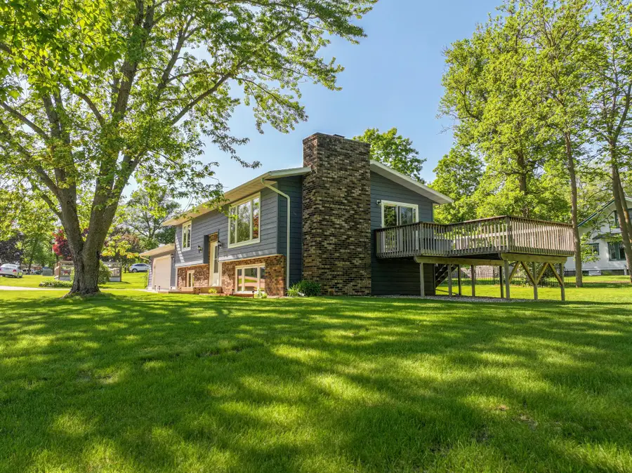 102 Ross Garden Nw, Alexandria, MN 56308 - #3