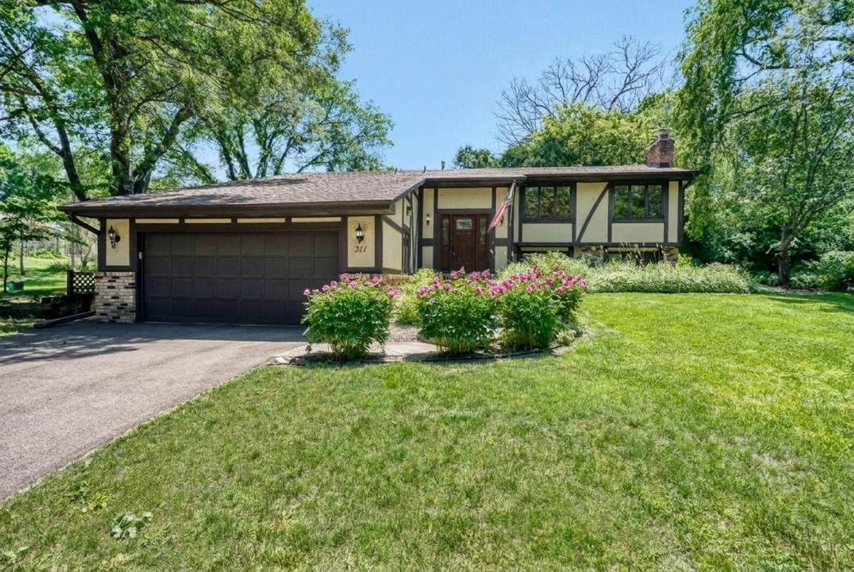 311 E 135th Street, Burnsville, MN 55337 - #1