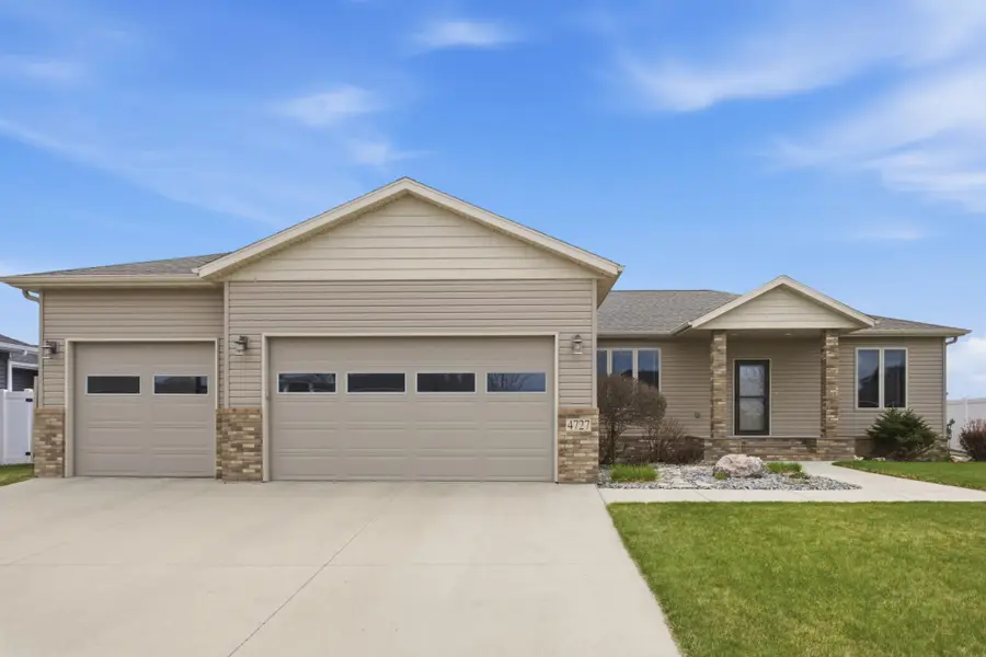 4727 6th Street W, West Fargo, ND 58078 - #2