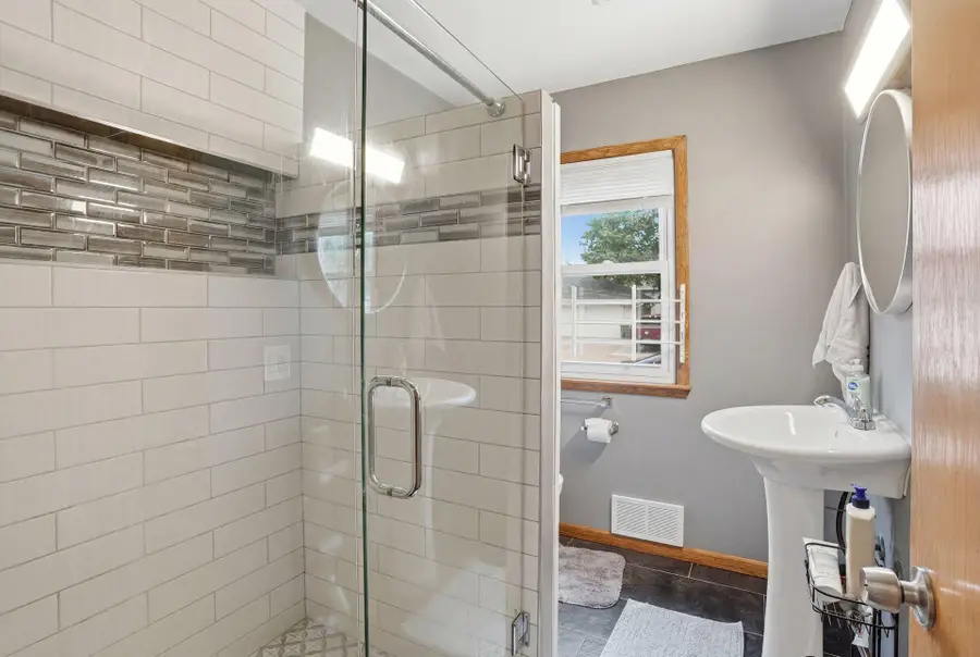 2311 53rd Avenue N, Minneapolis, MN 55430 - #3