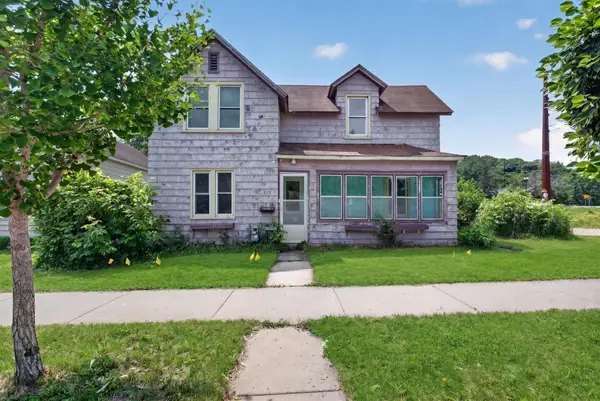 515 N Cedar Street, Chaska, MN 55318