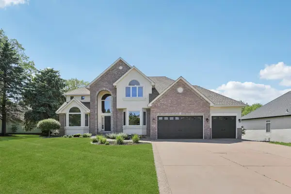 10175 Powers Lake Trail, Woodbury, MN 55129
