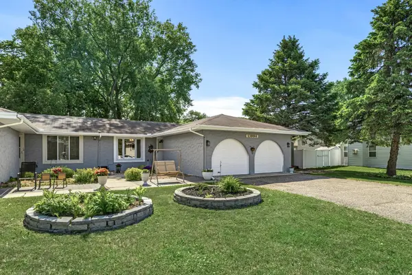 13994 Holyoke Court, Apple Valley, MN 55124