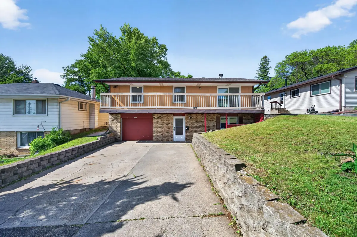 509 Arlington Avenue E, Saint Paul, MN 55130 - #1