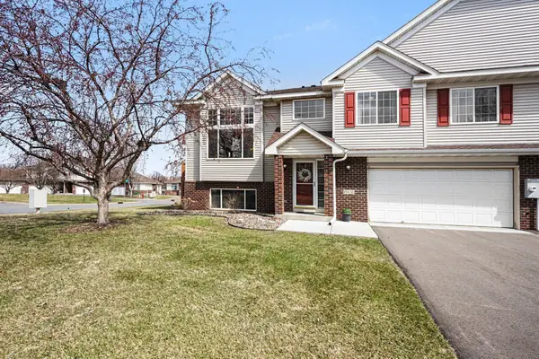 15636 Chasewood Court, Rosemount, MN 55068