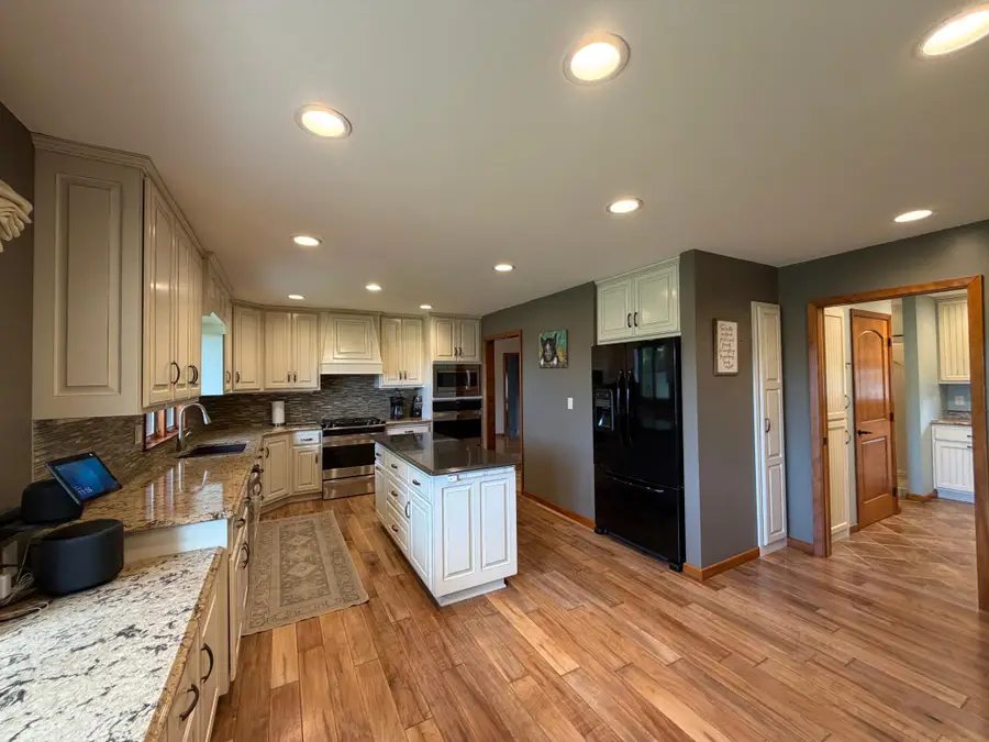 306 S Fairview Drive, Luverne, MN 56156 - #3