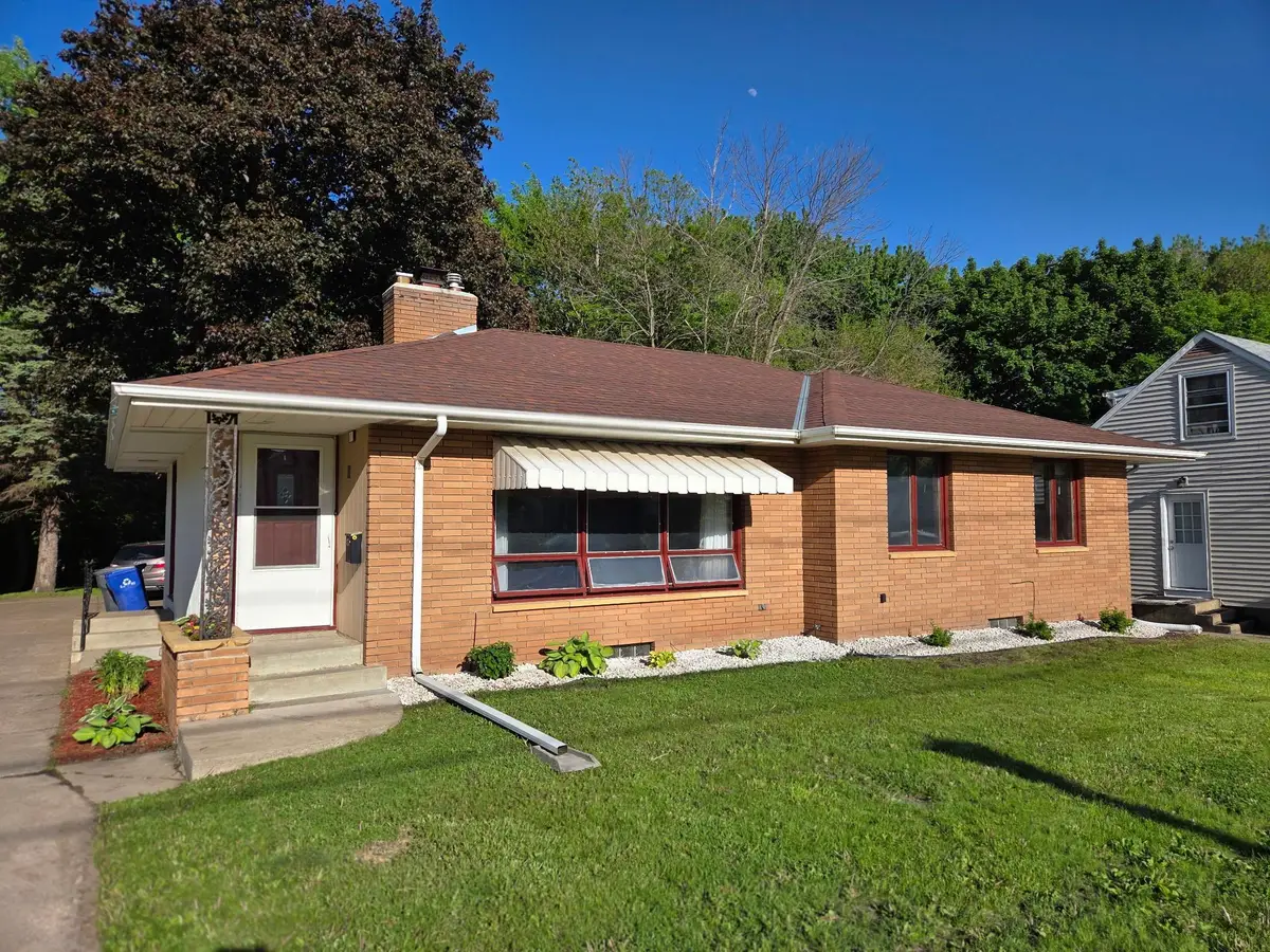 448 White Bear Avenue N, Saint Paul, MN 55106 - #1