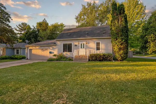 3633 Lowry Avenue N, Robbinsdale, MN 55422