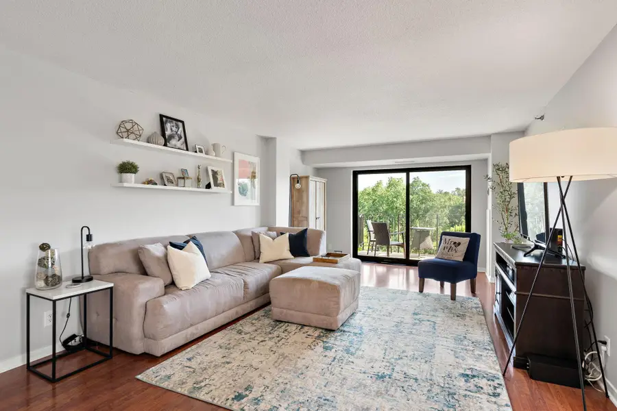 3131 Excelsior Boulevard #713, Minneapolis, MN 55416 - #3