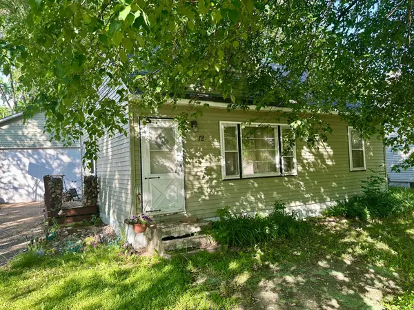 12 Pointcross Drive, Circle Pines, MN 55014