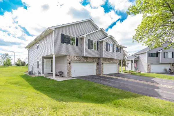 2395 Alysheba Court, Shakopee, MN 55379