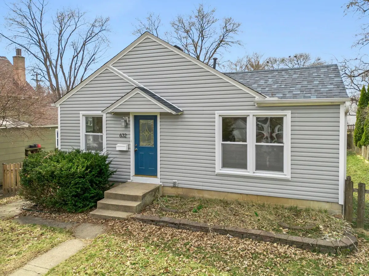 632 7th Avenue S, Hopkins, MN 55343 - #1