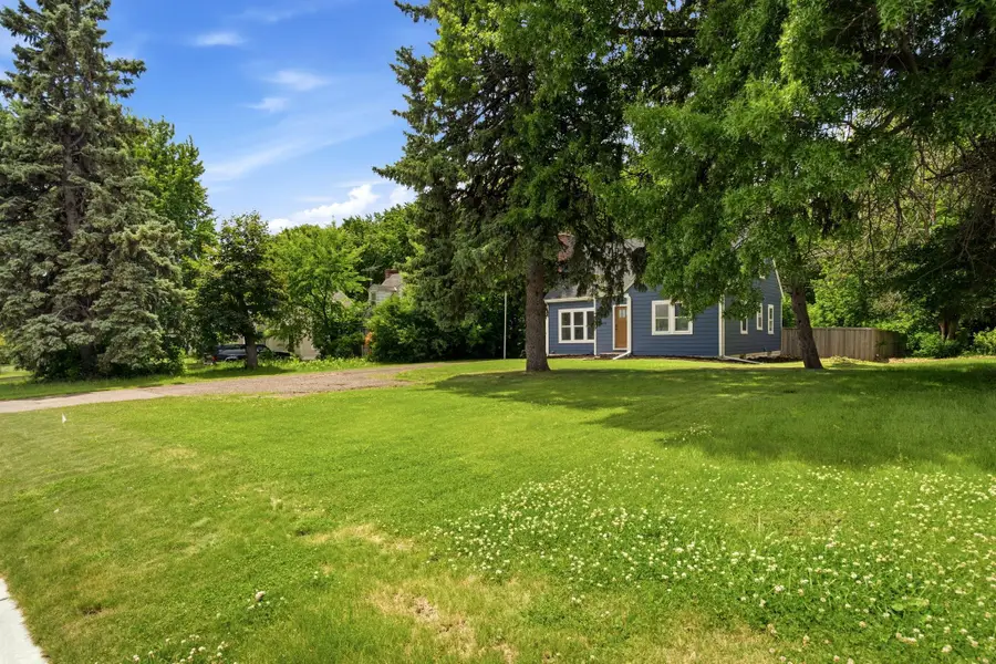 1783 White Bear Avenue N, Maplewood, MN 55109 - #2