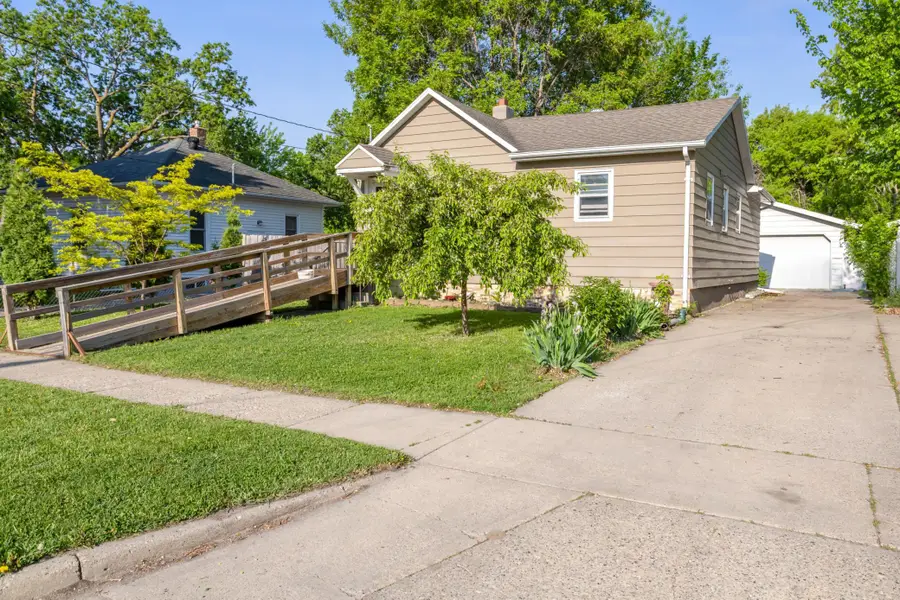 405 14th Street N, Moorhead, MN 56560 - #2