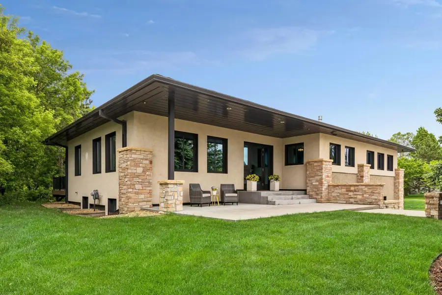 2900 Skyline Drive, Eagan, MN 55121 - #2
