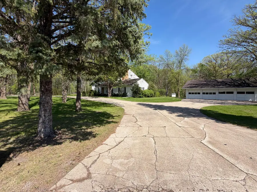 814 11th Avenue Se, Roseau, MN 56751 - #3