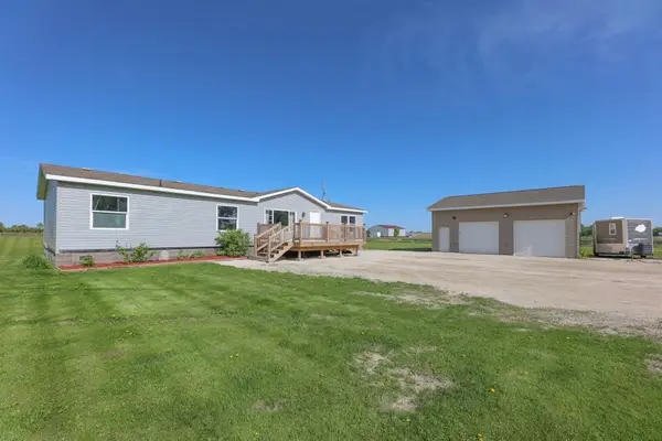 982 County Road 10 Ne, Osakis, MN 56360