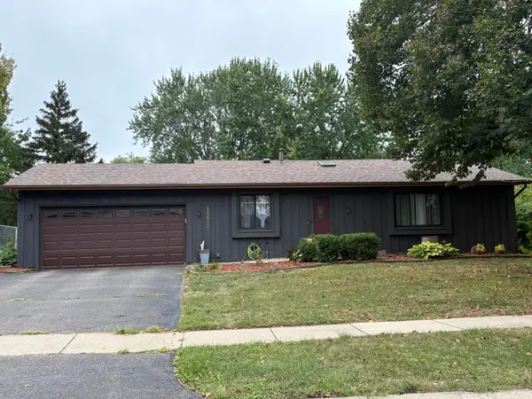 15632 Heywood Way, Apple Valley, MN 55124